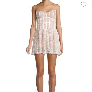 For Love & Lemons Jelena Cream Nude Strapless Lace Mini Dress sz M